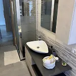 Casa Di Afi, Maggiore 5 Min Perfect For 4 - Kitchen - Parking - Netflix Apartamento *