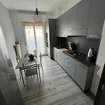 Casa Di Afi, Maggiore 5 Min Perfect For 4 - Kitchen - Parking - Netflix Apartamento