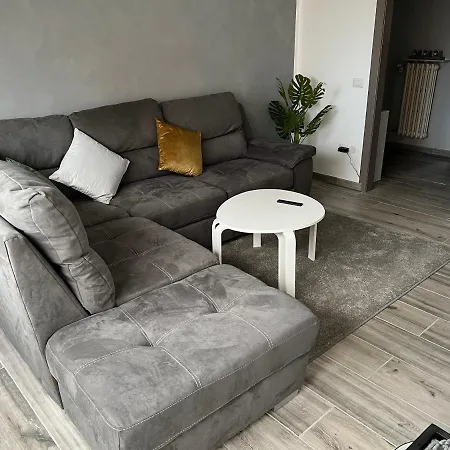 Apartamento Casa Di Afi, Lago Maggiore 5 Min Perfect For 4 - Kitchen - Parking - Netflix Arona