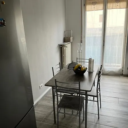 Casa Di Afi, Maggiore 5 Min Perfect For 4 - Kitchen - Parking - Netflix * Арона