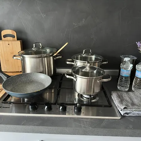 Apartment Casa Di Afi, Lago Maggiore 5 Min Perfect For 4 - Kitchen - Parking - Netflix *