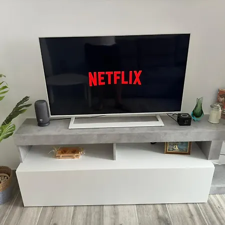 Casa Di Afi, Maggiore 5 Min Perfect For 4 - Kitchen - Parking - Netflix Apartamento *