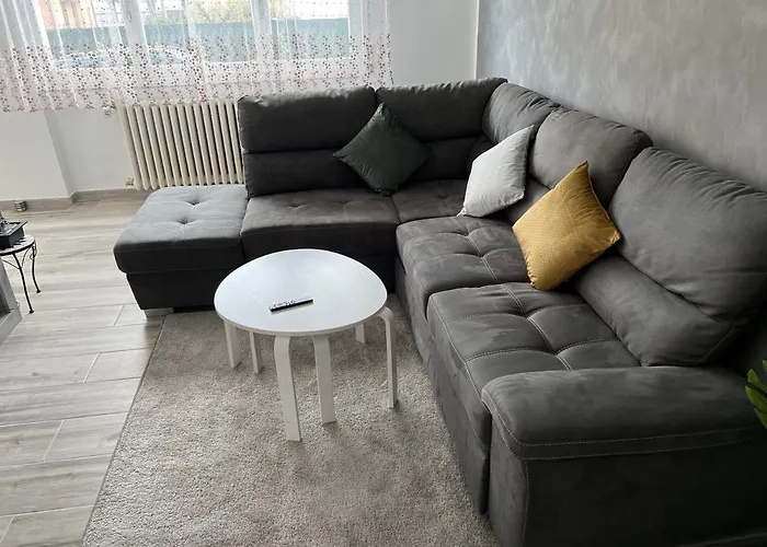 Apartment Casa Di Afi, Lago Maggiore 5 Min Perfect For 4 - Kitchen - Parking - Netflix Arona
